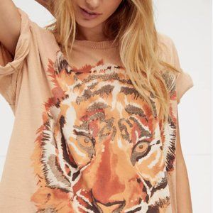 Wrangler Oversized Tiger Tee